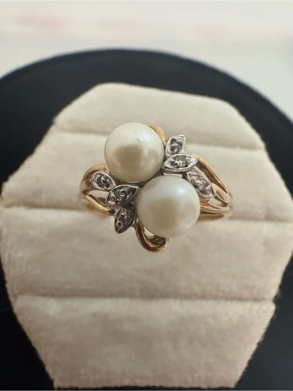 10K Solid Yellow Gold Double Pearl & Diamond Botanical Bypass Ring Size 7